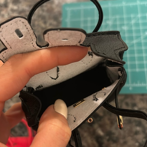 Black Leather micro Mini Handbag keychain coin purse pouch - Picture 5 of 5